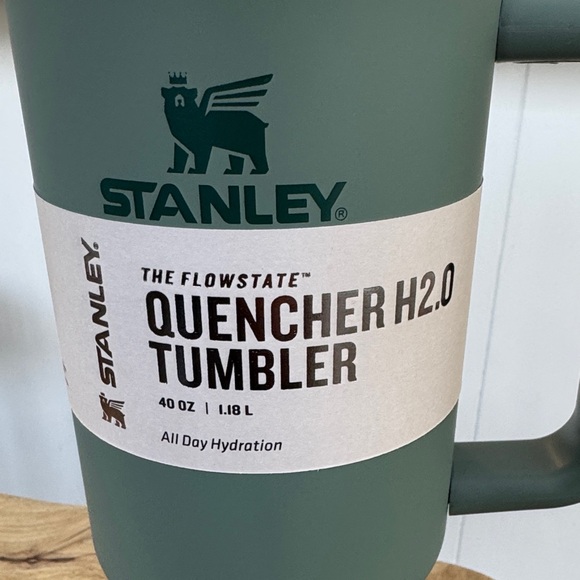 NWT Stanley 40 oz Green Quencher H2.0 Tumbler - Picture 2 of 9